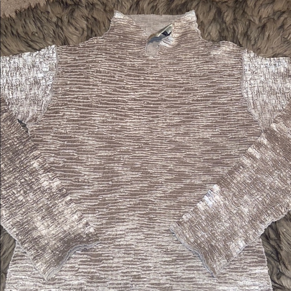 Gray long sleeve semi turtle neck